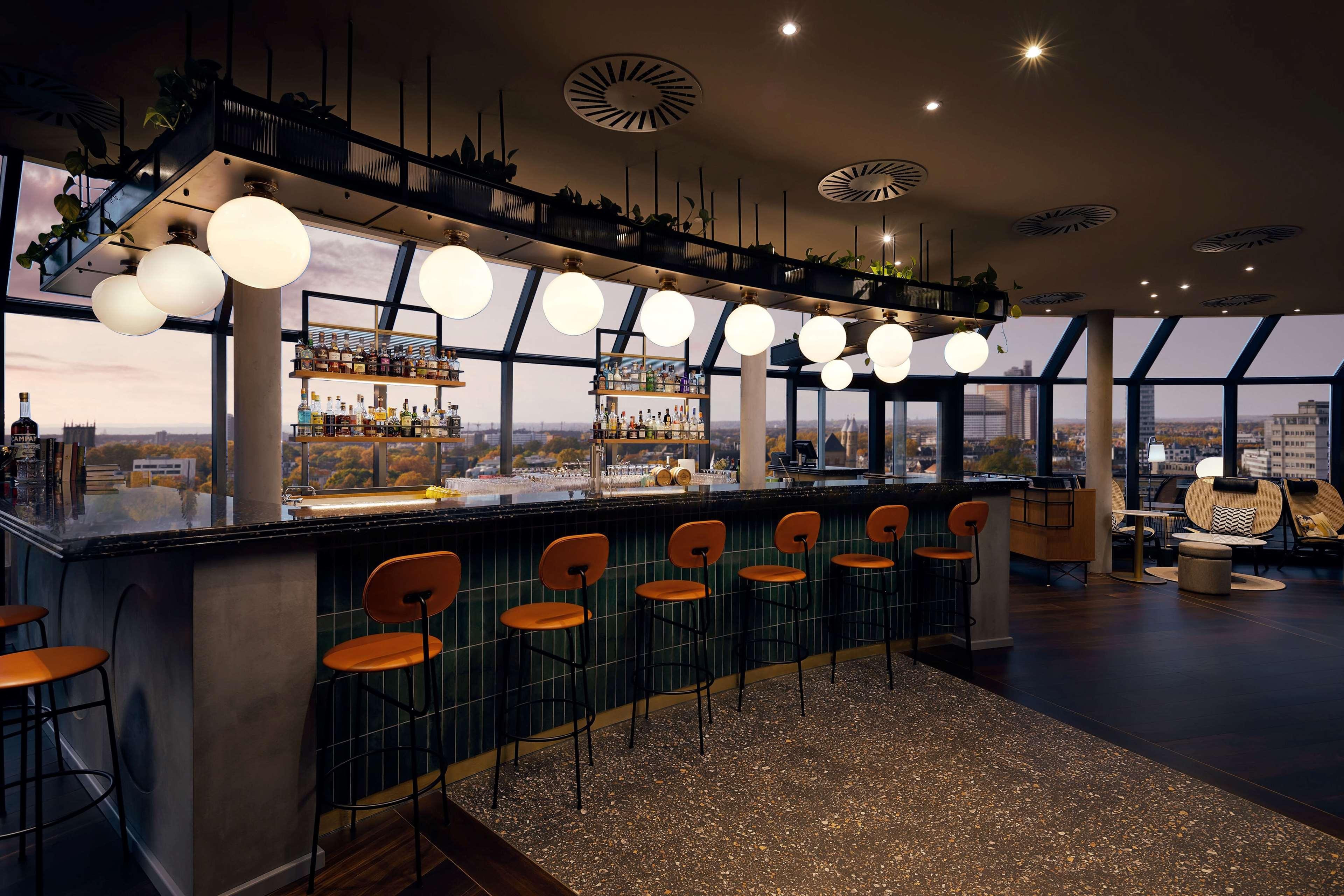 Wasserturm Hotel Cologne, Curio Collection By Hilton מראה חיצוני תמונה