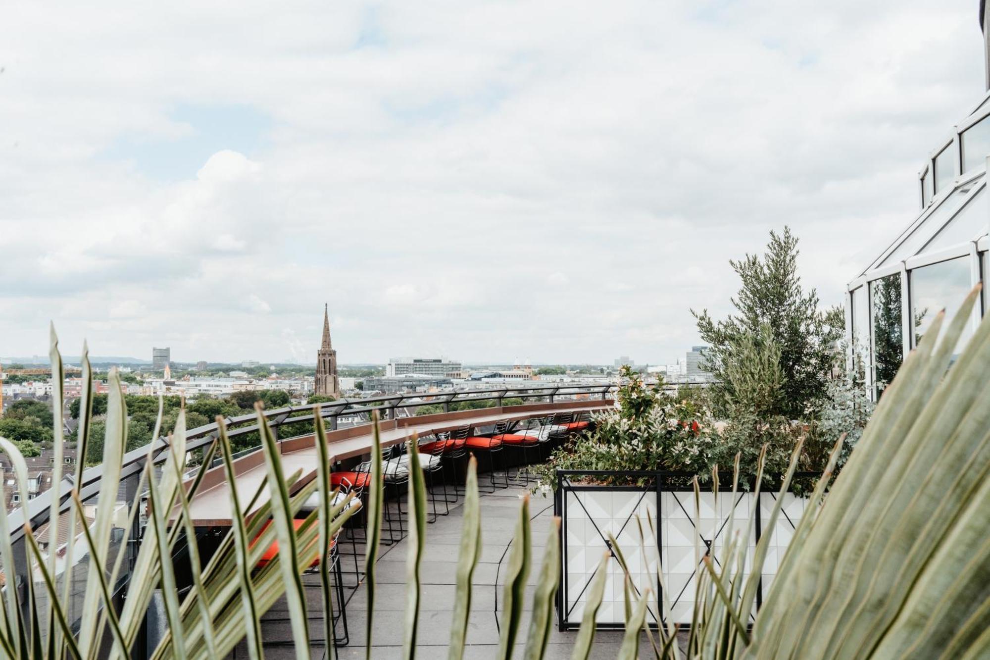 Wasserturm Hotel Cologne, Curio Collection By Hilton מראה חיצוני תמונה
