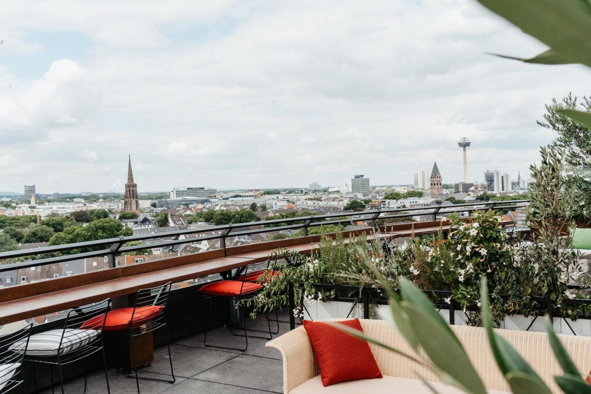 Wasserturm Hotel Cologne, Curio Collection By Hilton מראה חיצוני תמונה