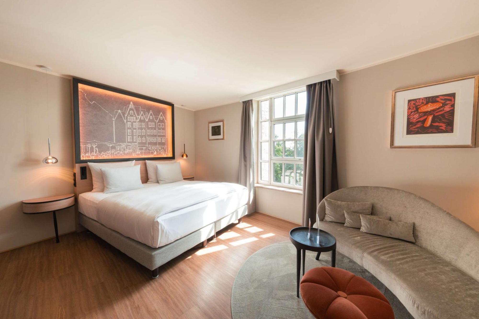 Wasserturm Hotel Cologne, Curio Collection By Hilton מראה חיצוני תמונה