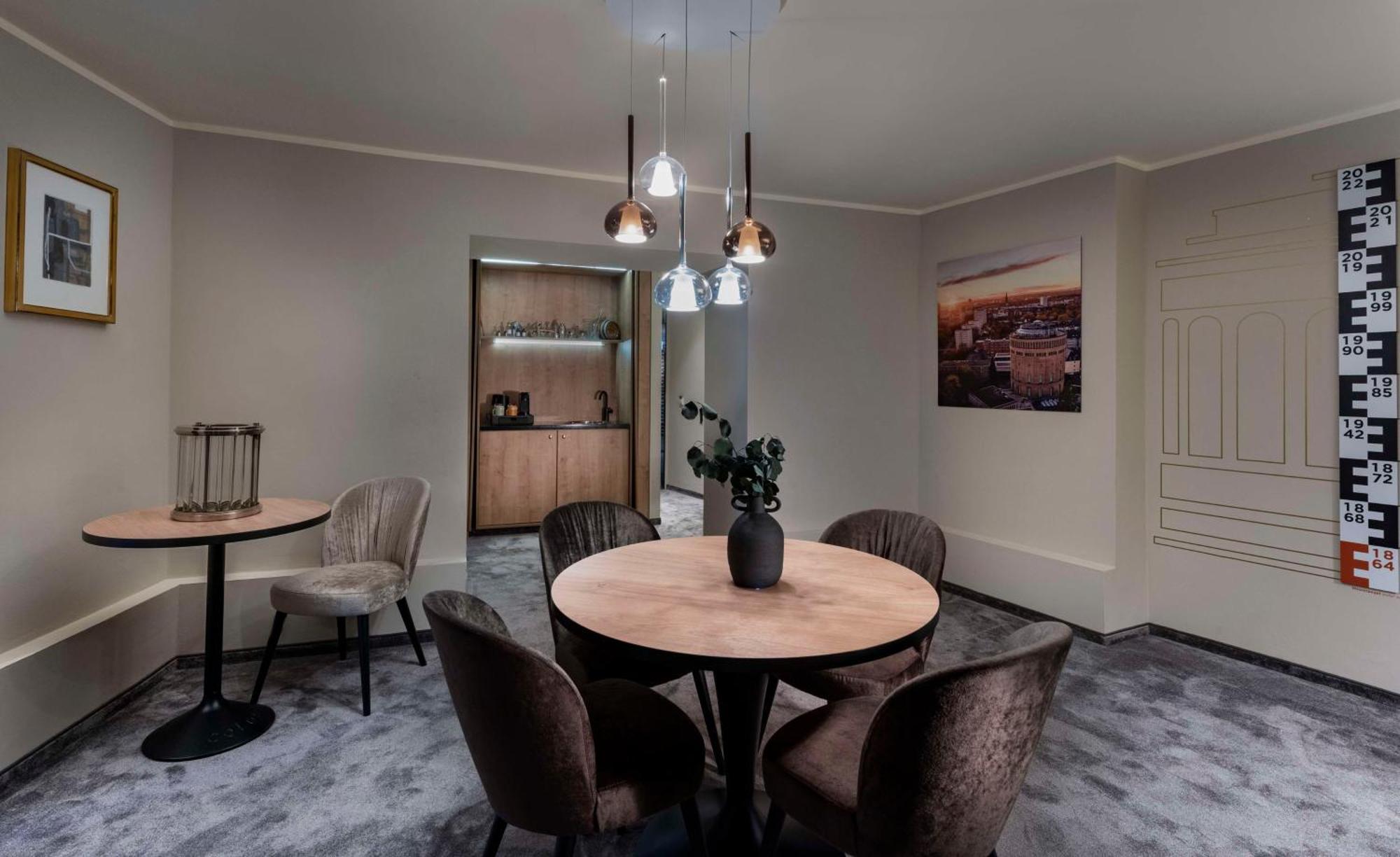 Wasserturm Hotel Cologne, Curio Collection By Hilton מראה חיצוני תמונה