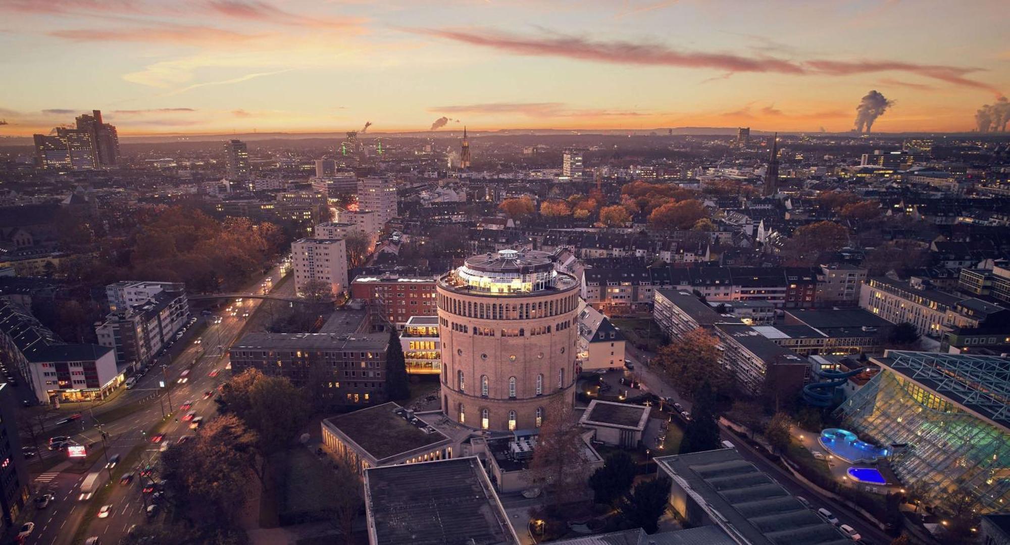 Wasserturm Hotel Cologne, Curio Collection By Hilton מראה חיצוני תמונה