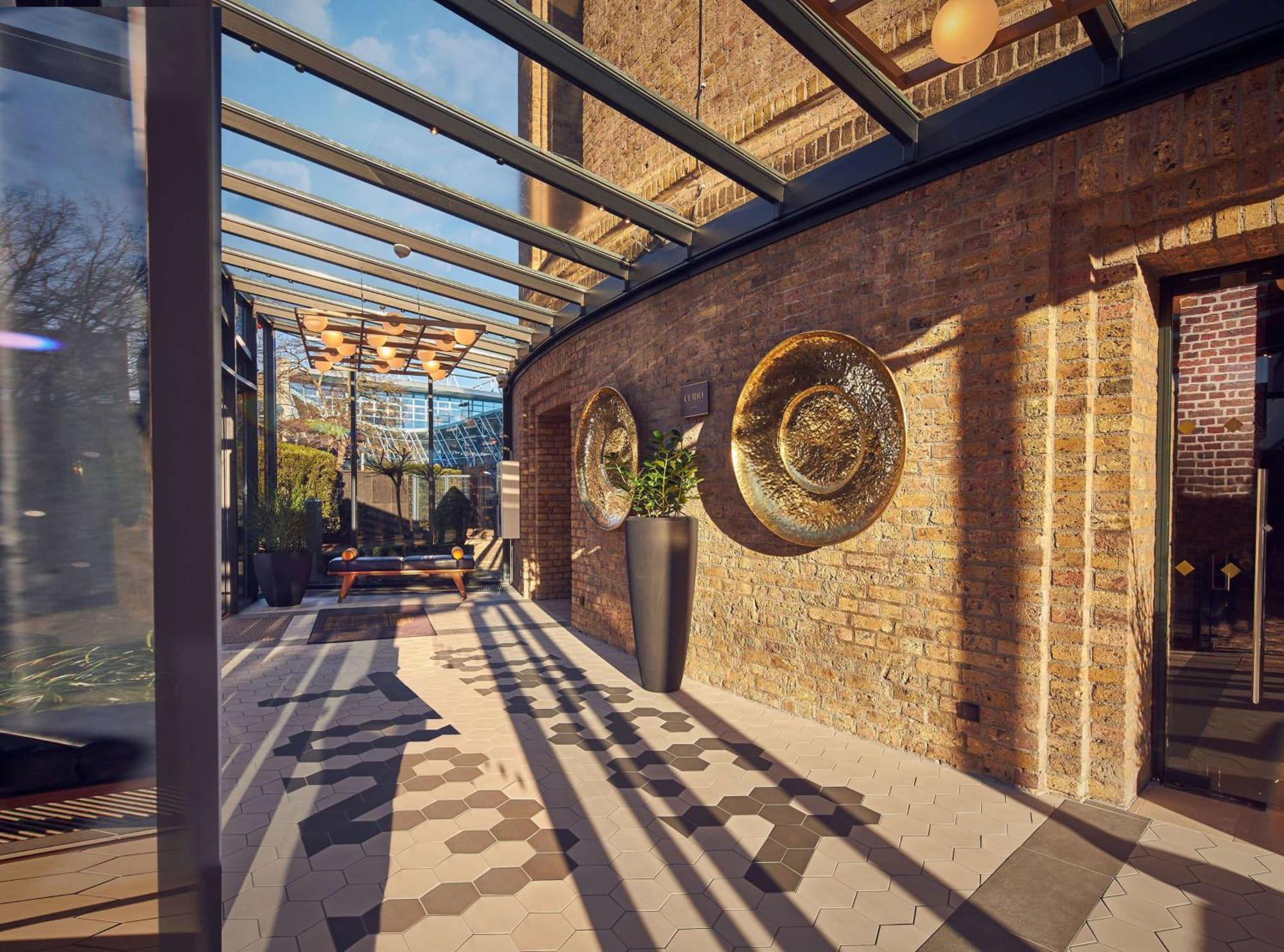 Wasserturm Hotel Cologne, Curio Collection By Hilton מראה חיצוני תמונה